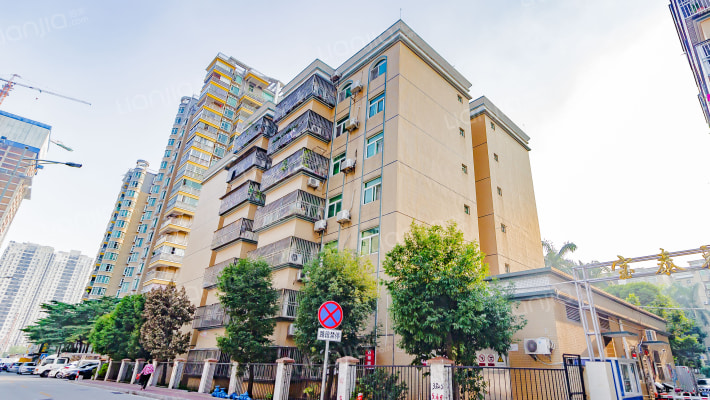 宝泰花园外景图