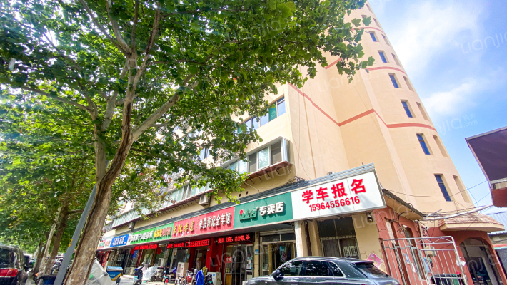 良固大厦外景图