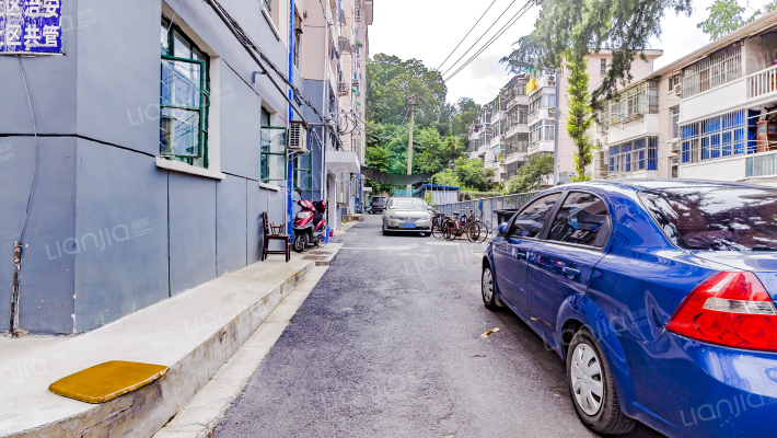 察哈尔路外景图