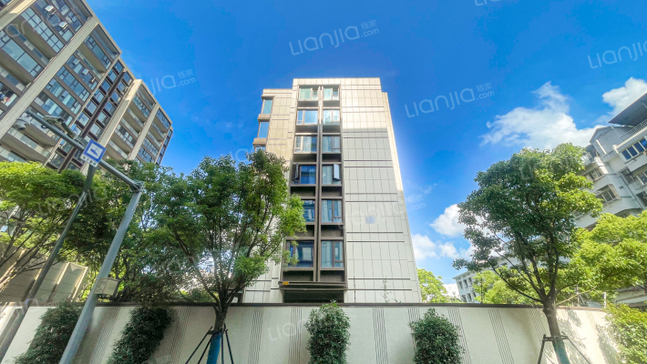 金地华章外景图