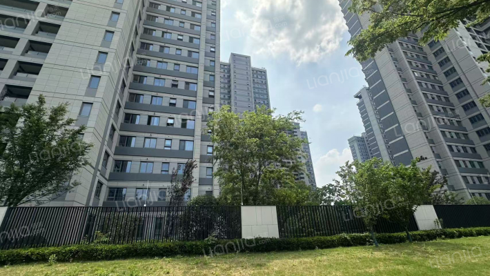 金基中北映樾外景图