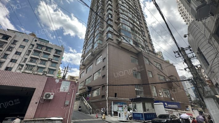 同辉经典大厦外景图