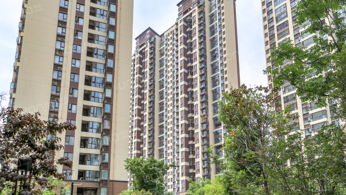 美景麟起城一号院外景图