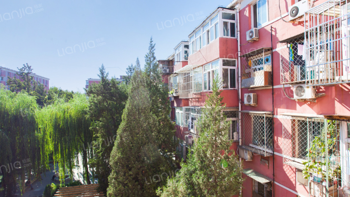 北官厅胡同外景图