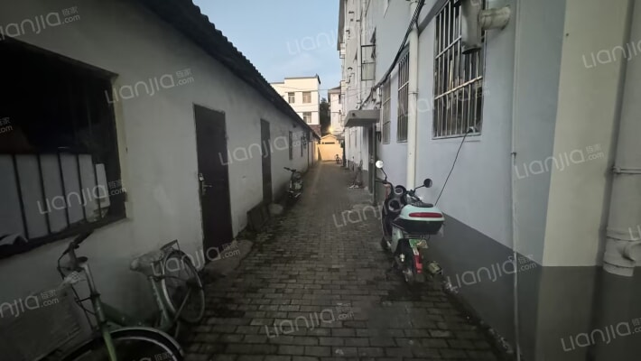 塑料新村外景图