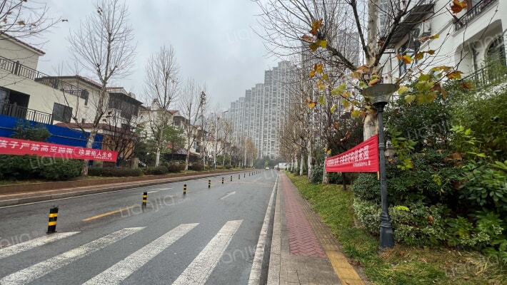 山语林花园外景图