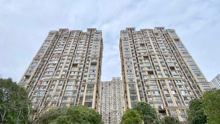 长江万悦城外景图