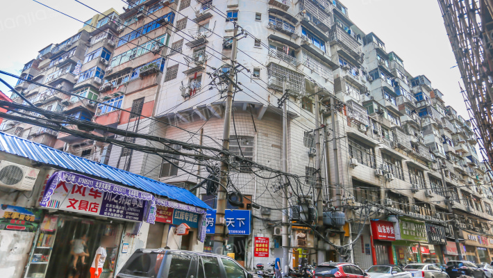 华联住宅区外景图