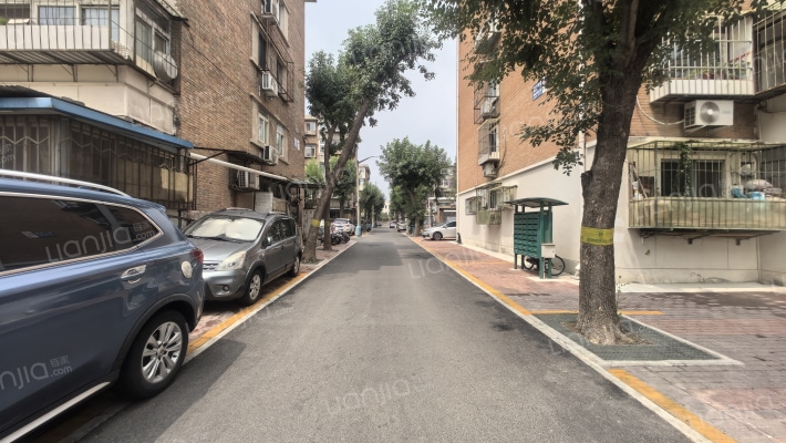 南江西里外景图