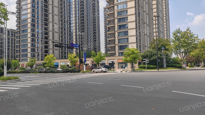 翡翠江南华庭外景图