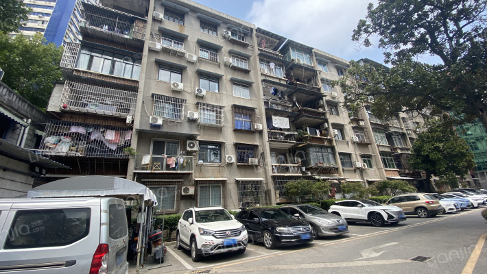 洞庭街98号外景图