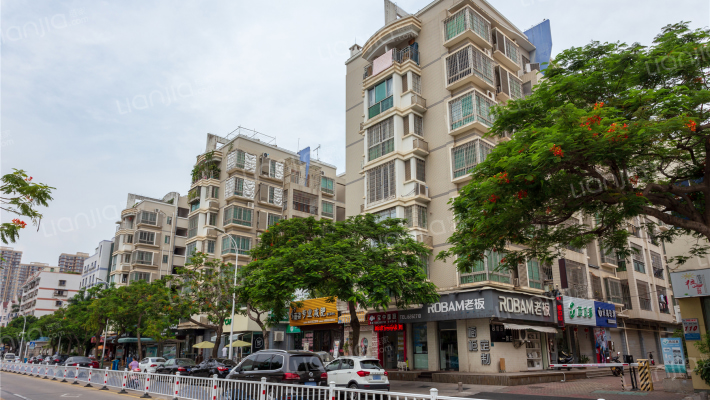 建南商城外景图