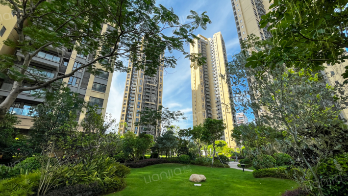 牧云左岸外景图