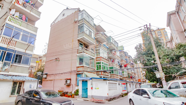 粮食三库宿舍外景图