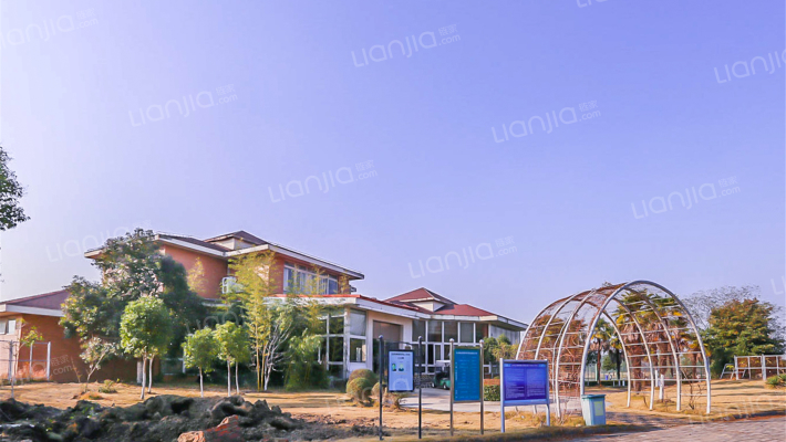 太阳岛高尔夫别墅外景图