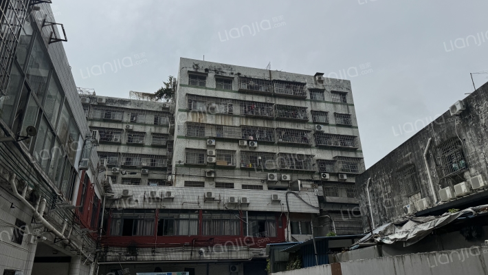 梅花新村外景图