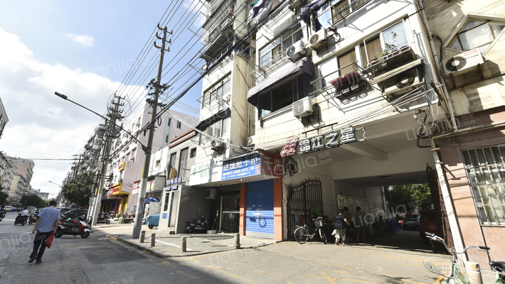 朝天宫西街外景图