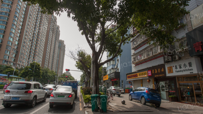 物资宿舍外景图