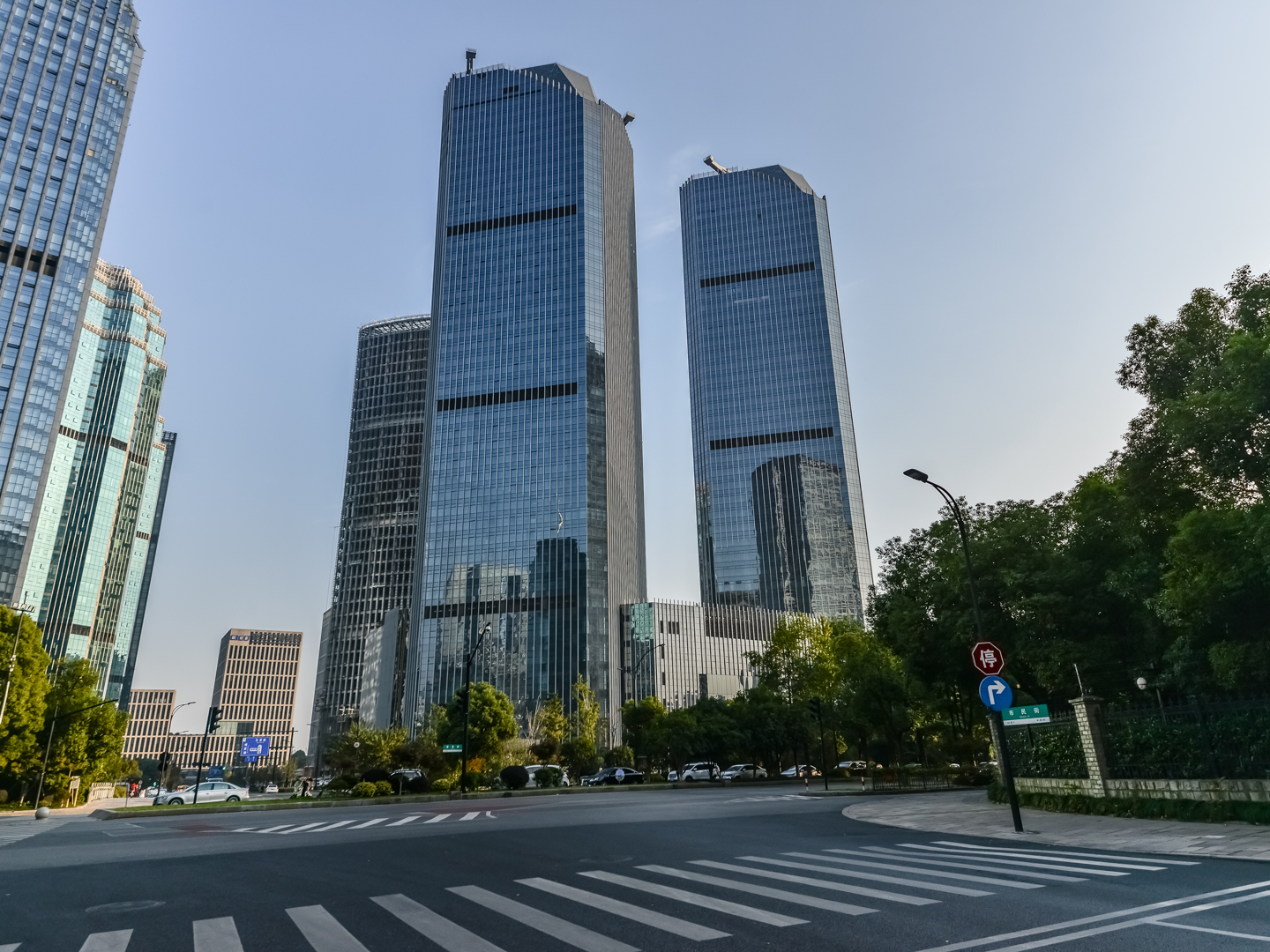 Shi Bao International compound photo 3