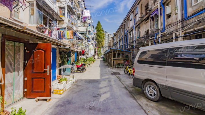 八宝前街72号大院外景图
