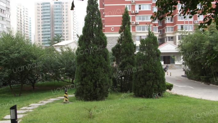 华馨公寓外景图