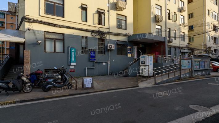 冠华大楼外景图