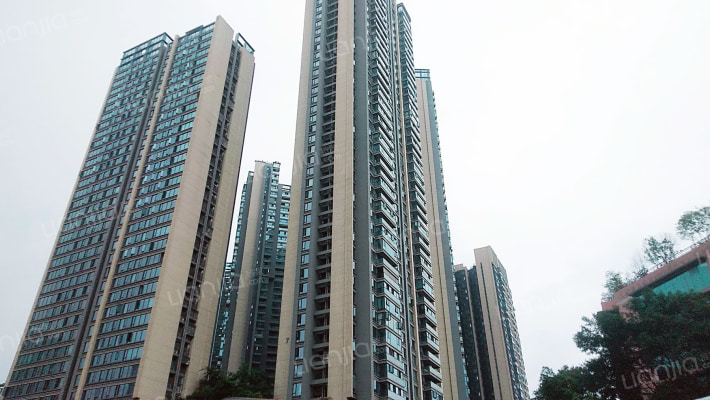 龙湖上城天玺外景图