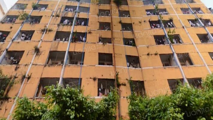 广东建材学校宿舍外景图