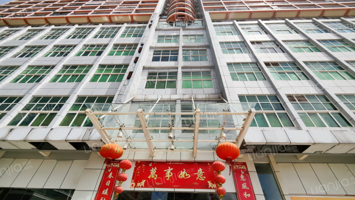 惠州义乌小商品批发城外景图