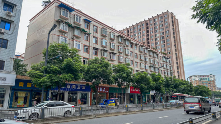 广场馨苑外景图