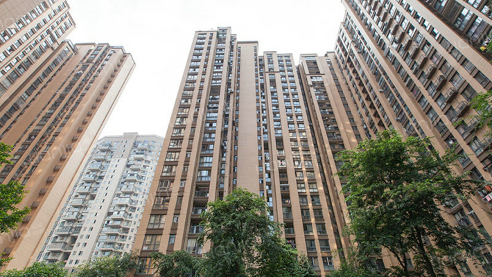 朗基龙堂外景图