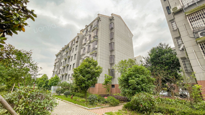 进士园庭外景图