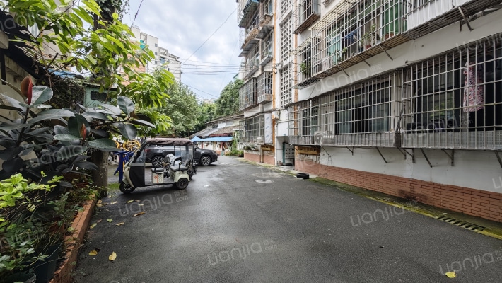 氮肥厂小区外景图