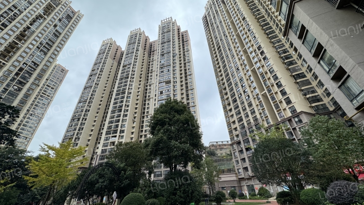 中建华府外景图