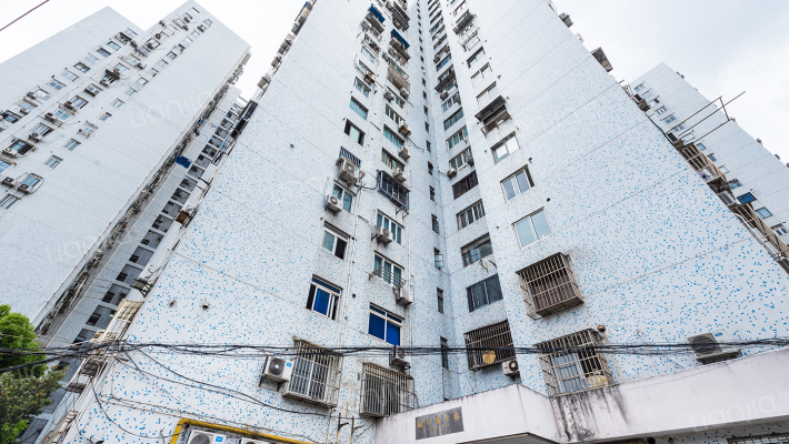 威宁大楼外景图