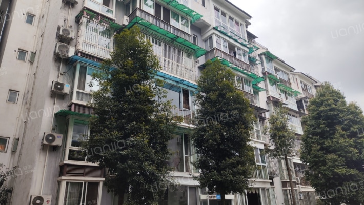 宫保府邸外景图