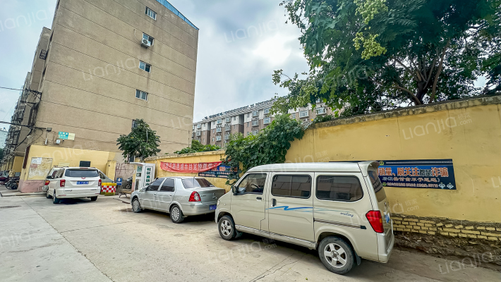 燃料公司宿舍外景图