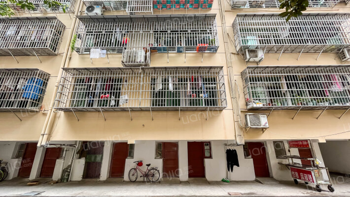 轻化公司宿舍外景图