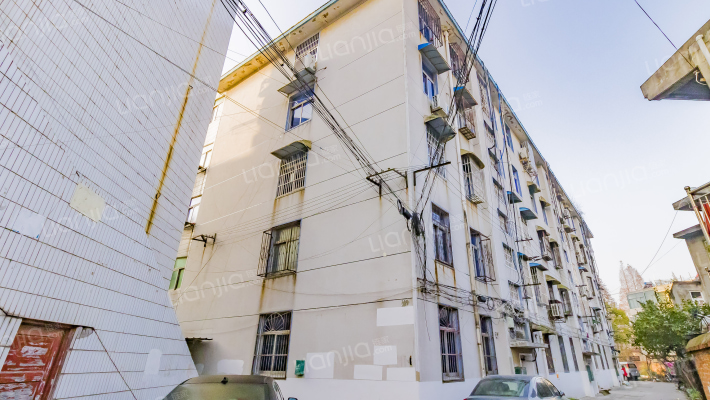 天柱山路西北兴淮实业公司宿舍外景图