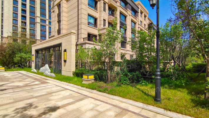 高新君園外景图