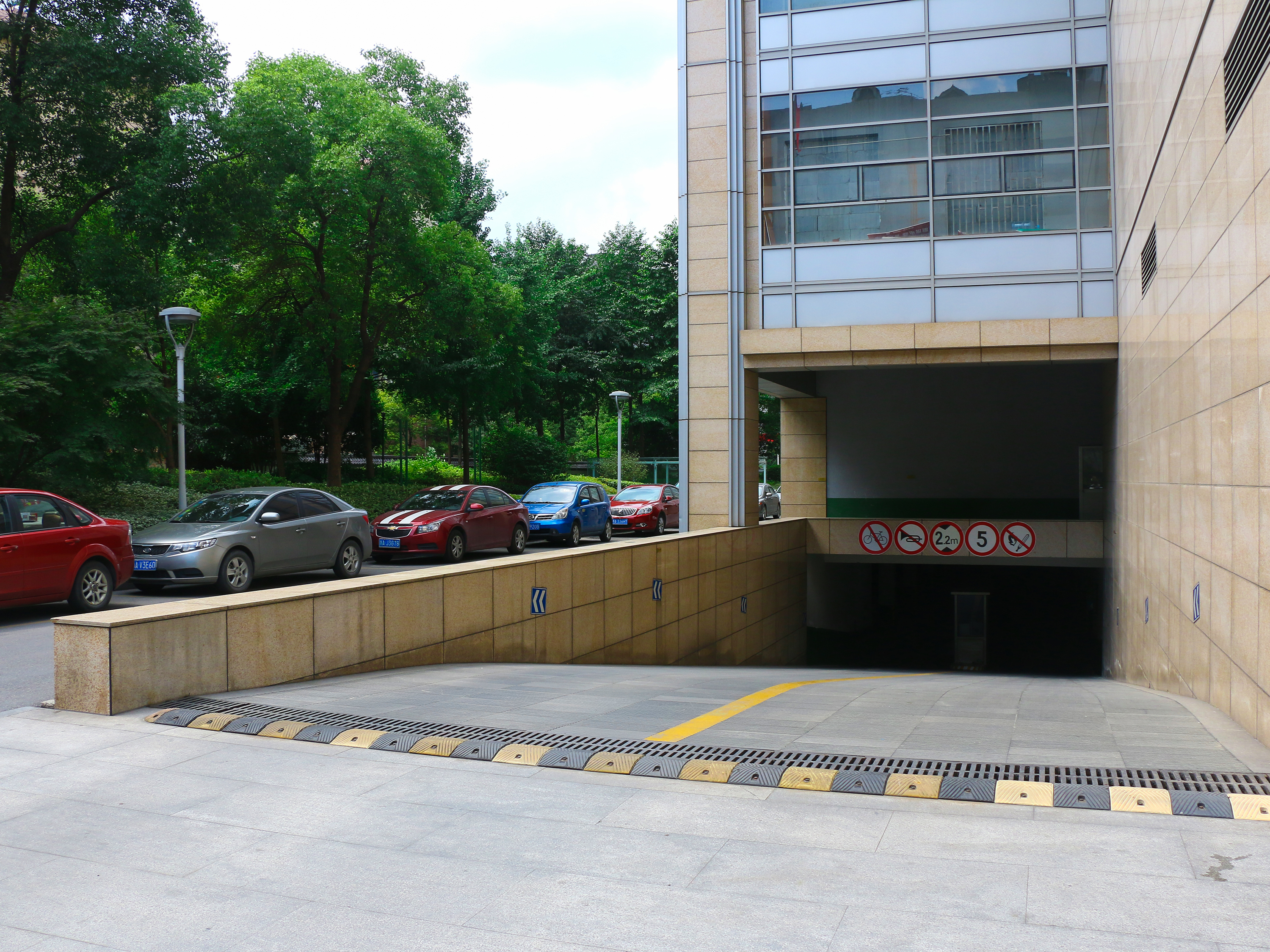 New Town Plaza compound photo 10