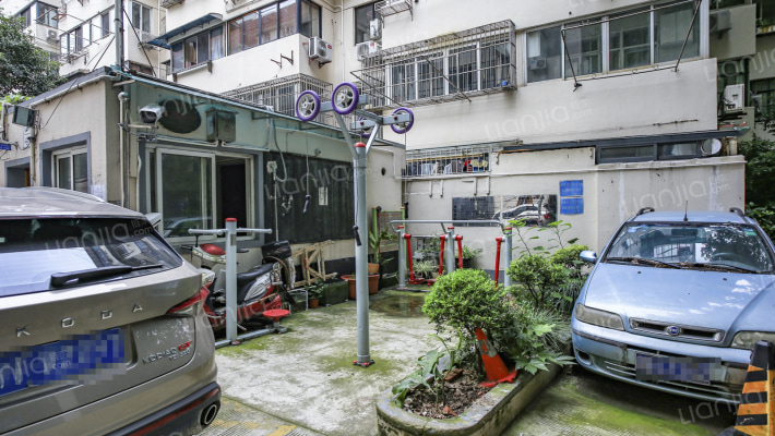 建国西路211弄外景图