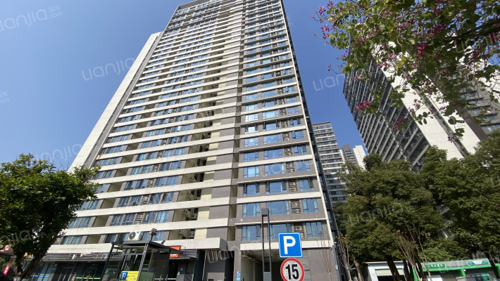 万科石四商务中心外景图