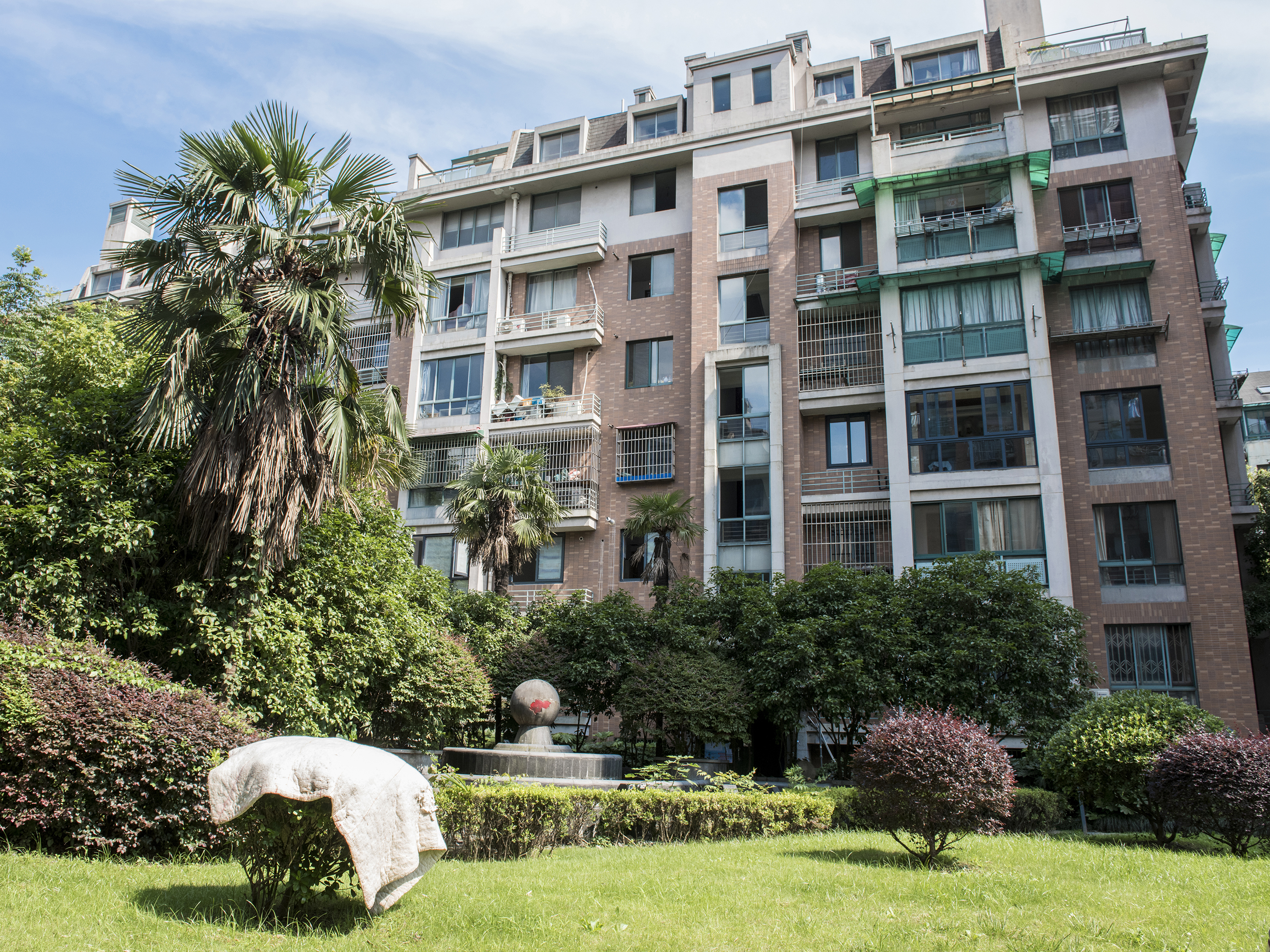 Wanjia Garden compound photo 3
