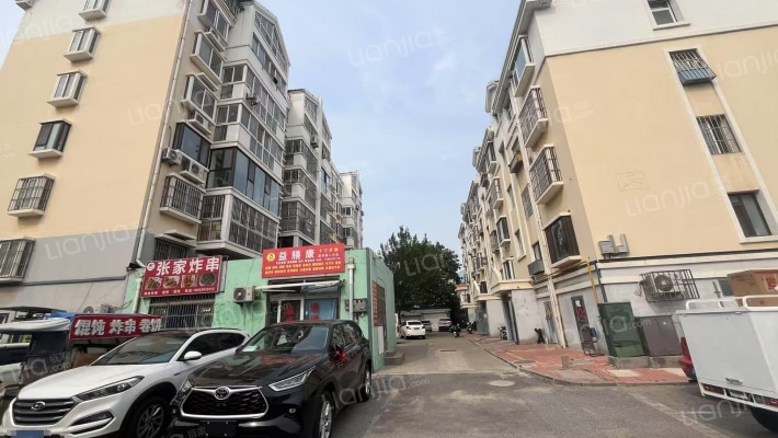 广惠商住小区南区外景图