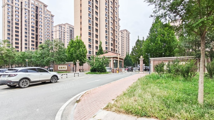 港福新苑外景图