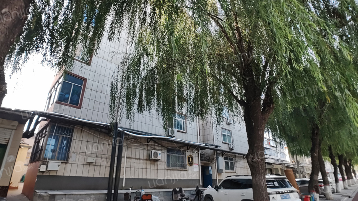 纸箱厂家属楼外景图