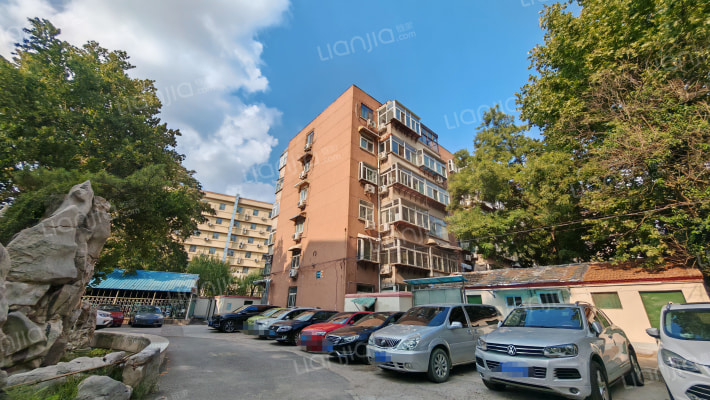 历山路50号外景图