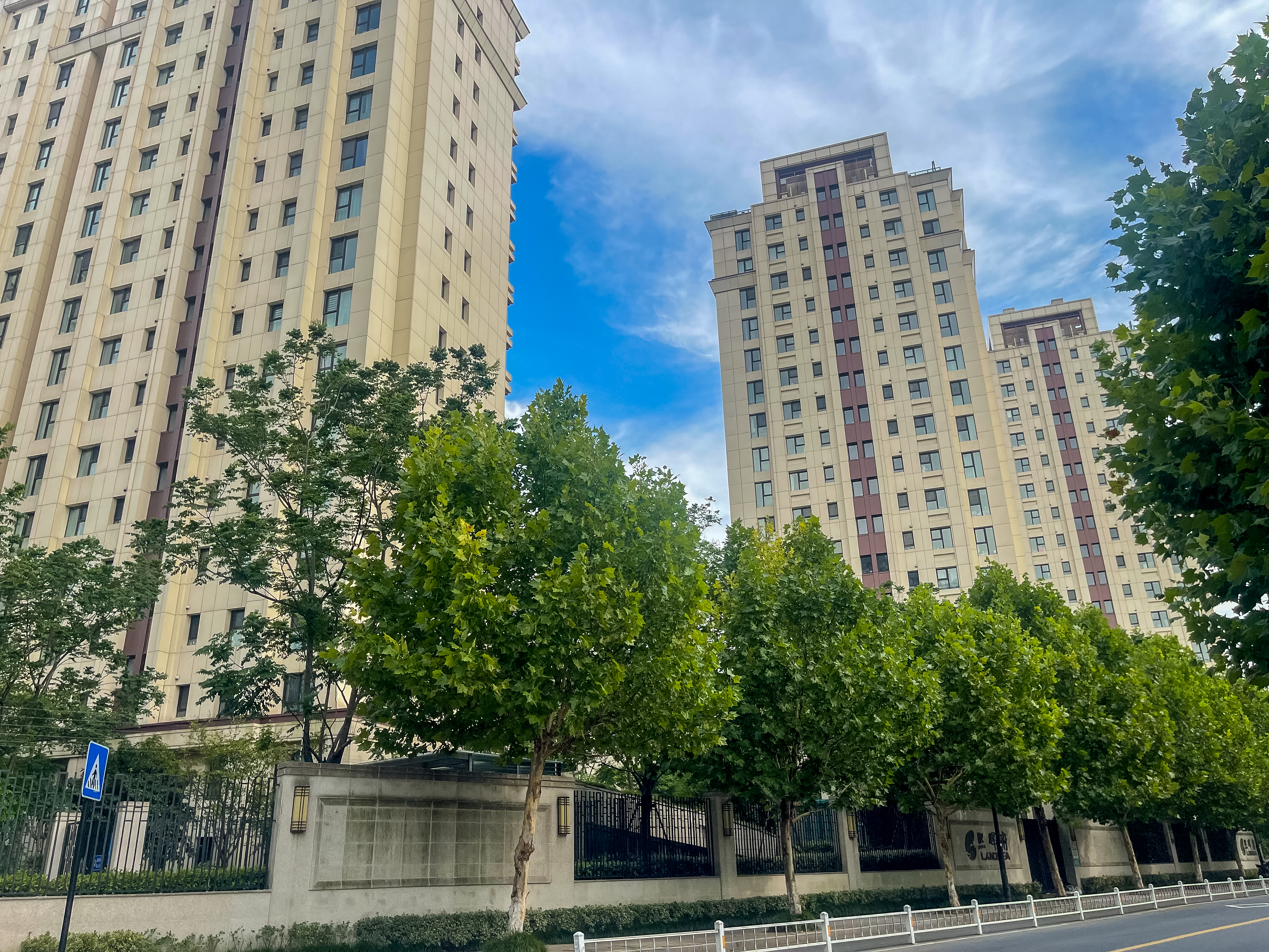 朗诗熙华府小区实景 2