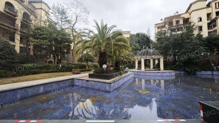 英郦庄园外景图